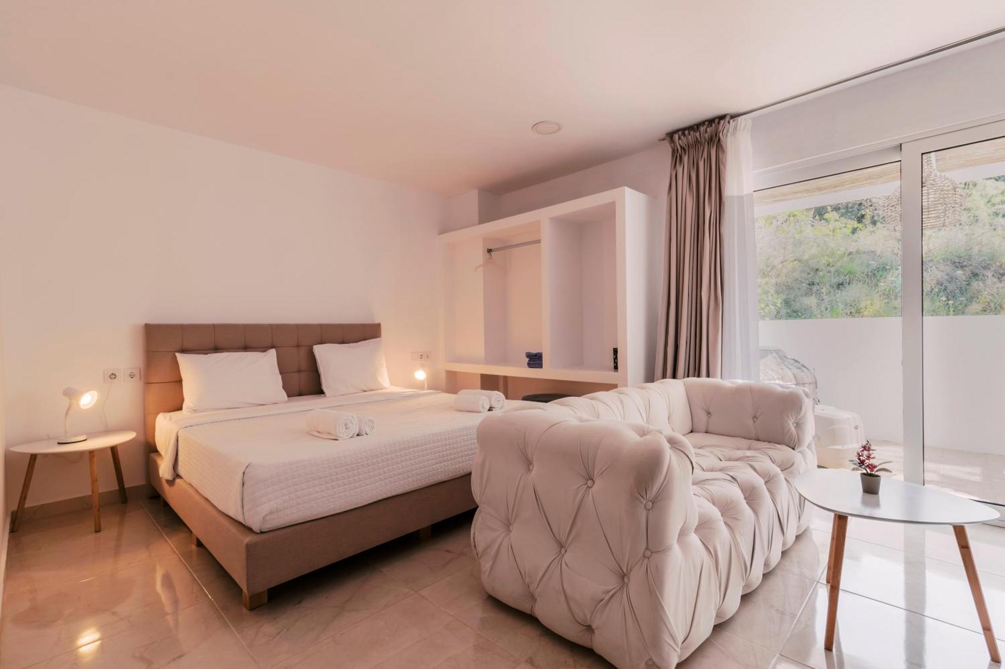 Bamboo Suites Hotel Ялисос Екстериор снимка