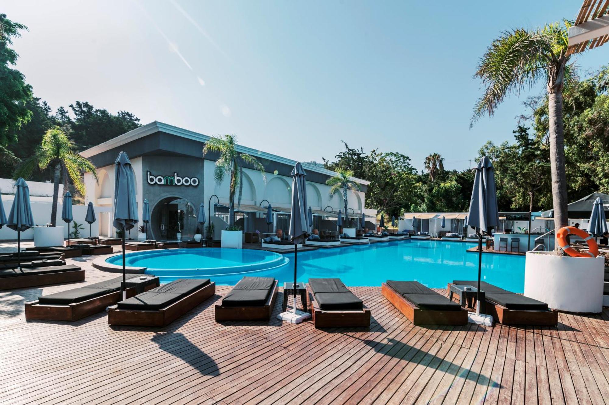 Bamboo Suites Hotel Ялисос Екстериор снимка