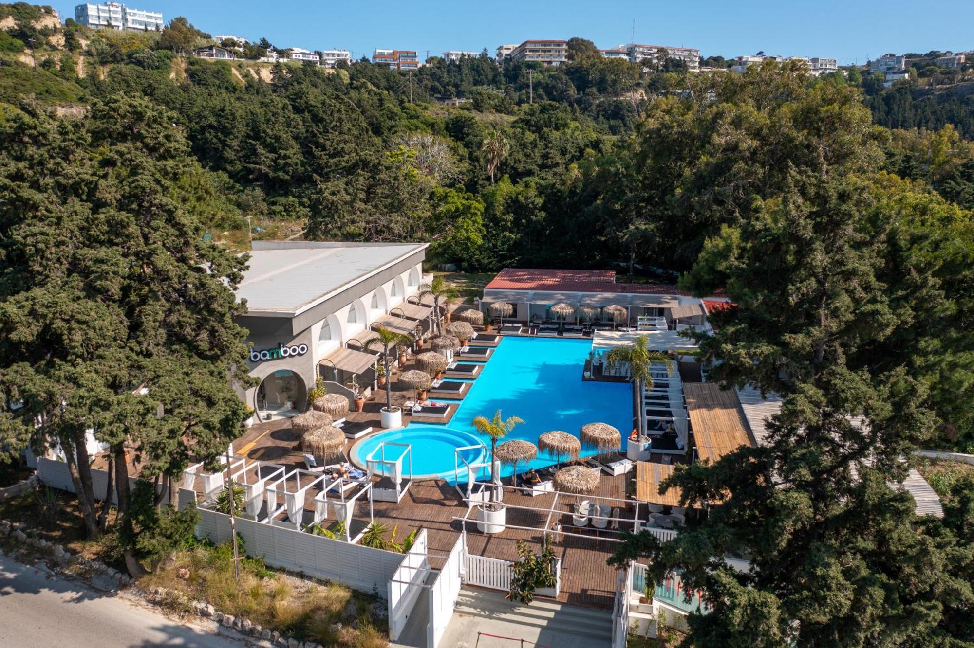 Bamboo Suites Hotel Ялисос Екстериор снимка